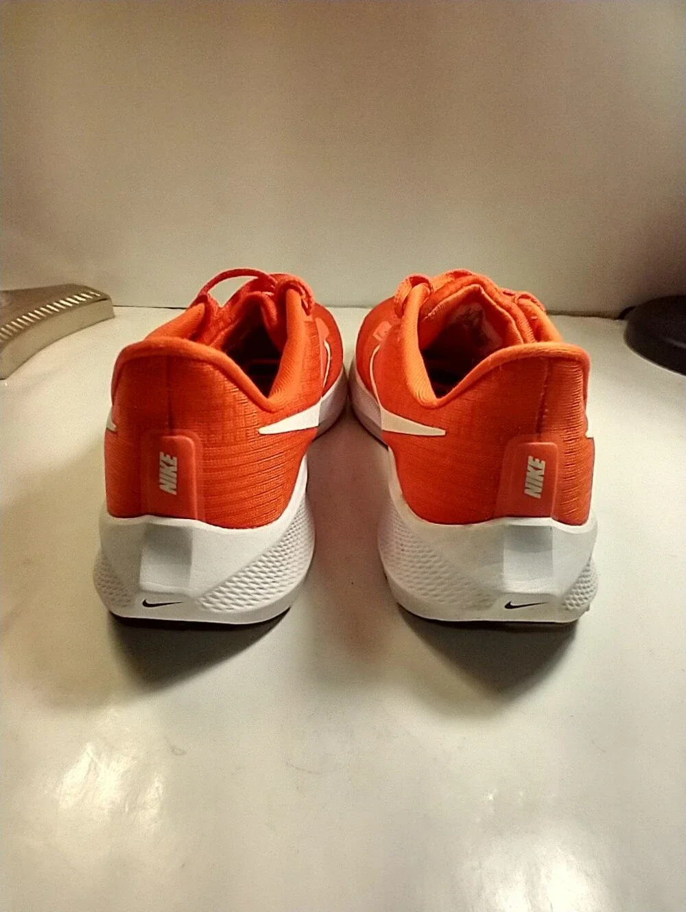Nike Air Zoom Pegasus 39 Orange Athletic Running Shoes Women's sz 11.